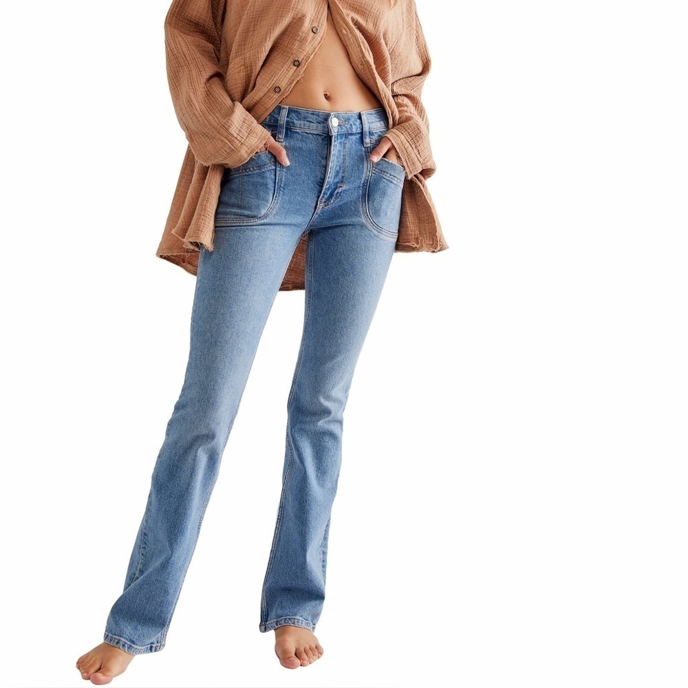 FREE PEOPLE Aiden Slim Flare Jeans Too Cool Blue Sz 32
